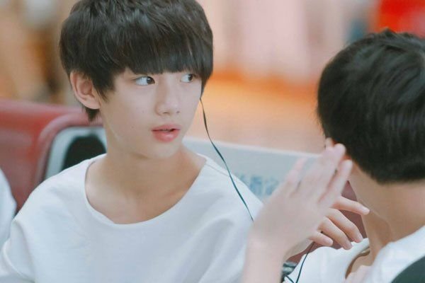 TF家族唯一的女生 签约的唯一女生叫什么