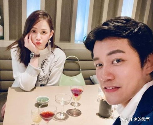陈乔恩领证后补发合影,你看好他们夫妻间的感奇怪吗?