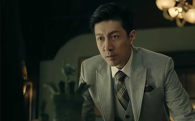 《前行者》裴如海怎么死的？