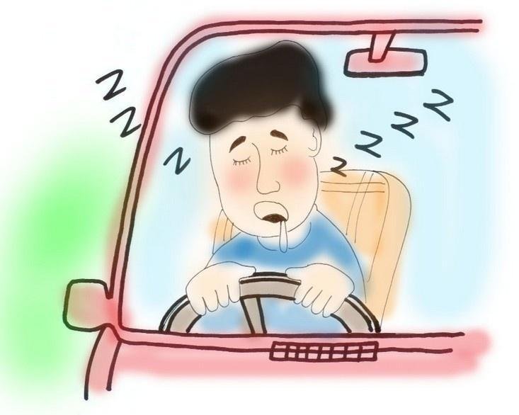 货车司机深夜开车扇自己耳光提神,对于他的举动你怎么看?