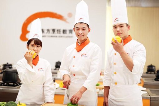 学厨师一年需要多少学费
