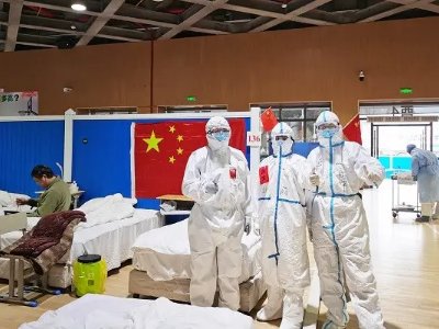上海一防疫救援队队员执行任务时身故,这名抗疫英雄是否值得我们永远铭记?