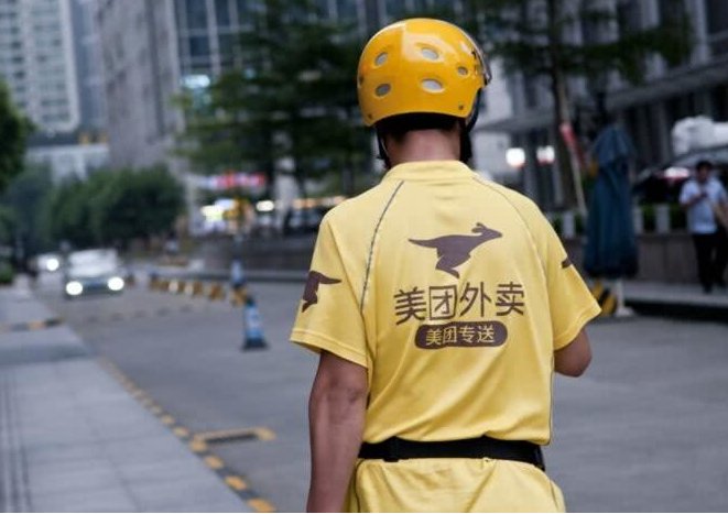 北京一男子取外卖时遭美团骑手殴打，该名骑手到底为何这么做？