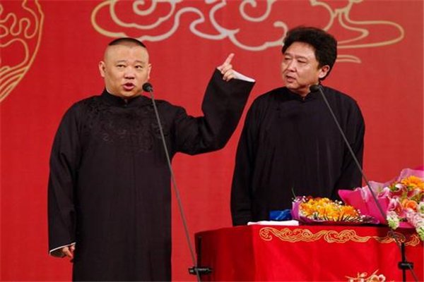 为何相声要说三分逗七分捧？是逗哏客气，还是真的是捧哏占了七分的分量？