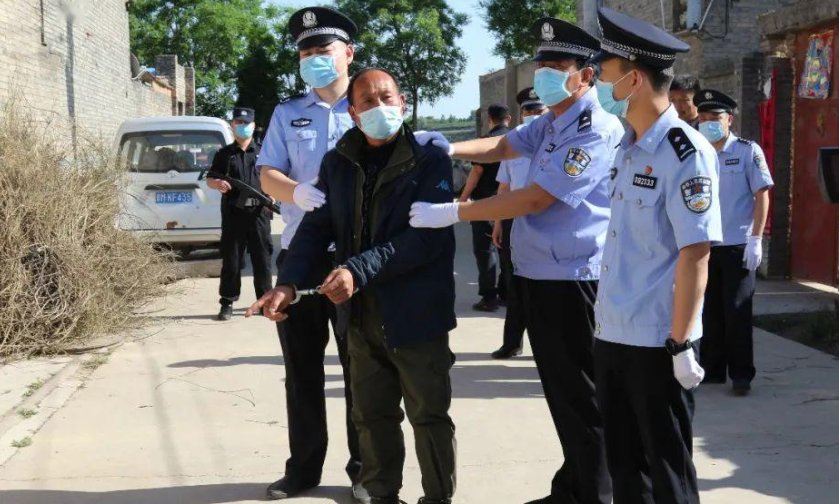 甘肃男童被列为命案嫌疑人，案件中存在哪些疑点？