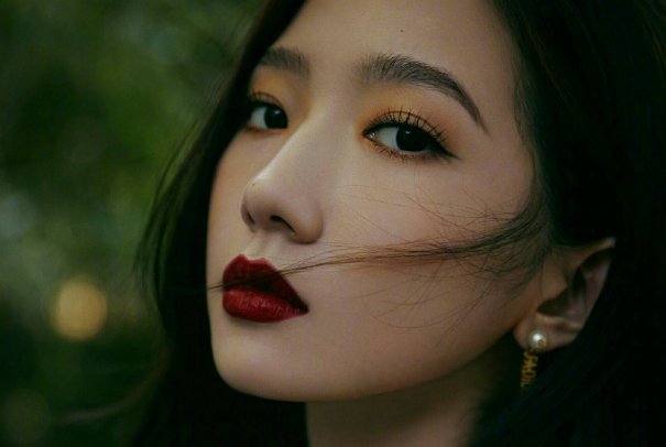 孟美岐新歌上线,胡彦斌兑现承诺帮她写歌,他们之间有何交集?