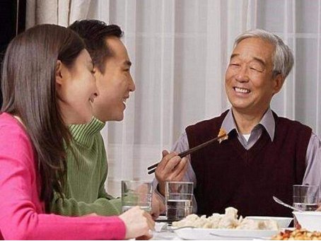 初次见儿子女友应该说些什么？
