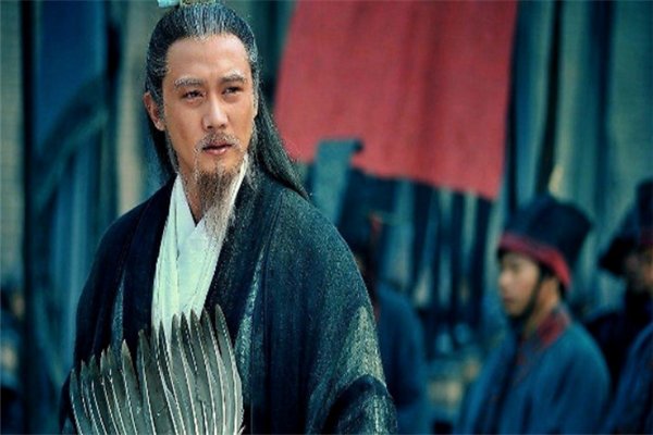 刘伯温找到诸葛亮的墓，被墓上什么字吓得直接磕头？