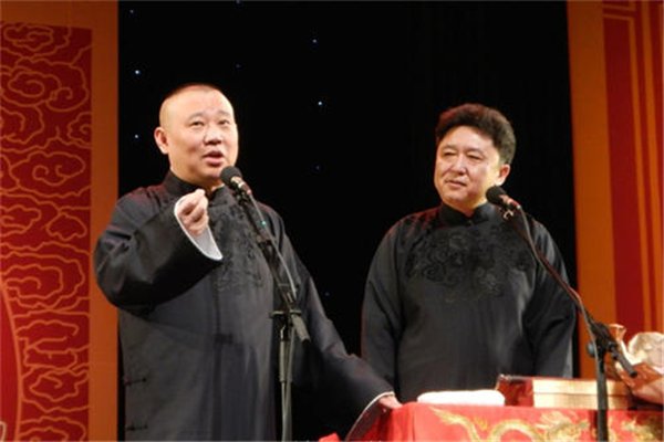 为何相声要说三分逗七分捧?是逗哏客气,还是真的是捧哏占了七分的分量?