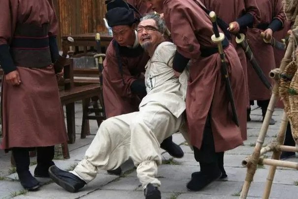 敢不听命是什么意思