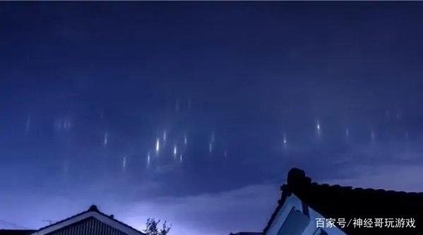 神秘光柱出现在日本上空,这到底是什么东西?