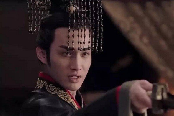 秦始皇真的因为宠妃而爱屋及乌颇爱胡骇吗?