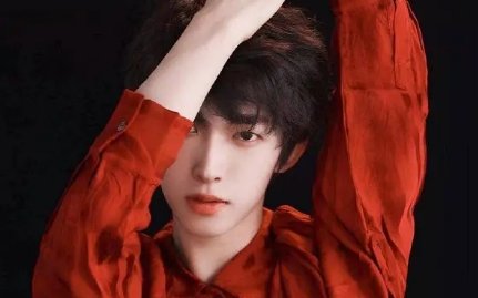 刘宇被称为“男版鞠婧祎”,为什么男明星也开始化妆了?