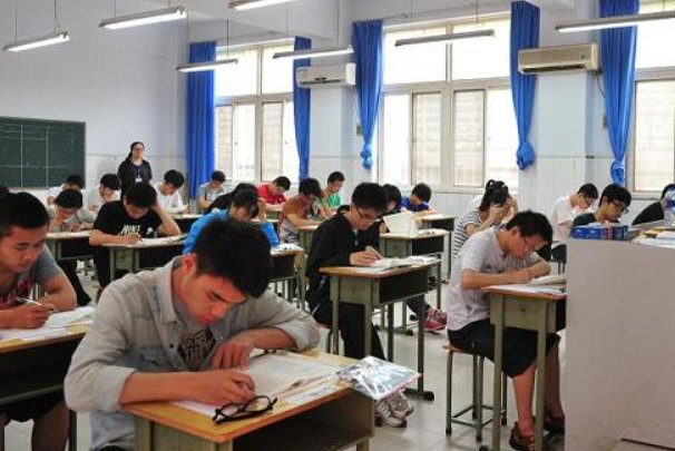 广西高考用什么卷