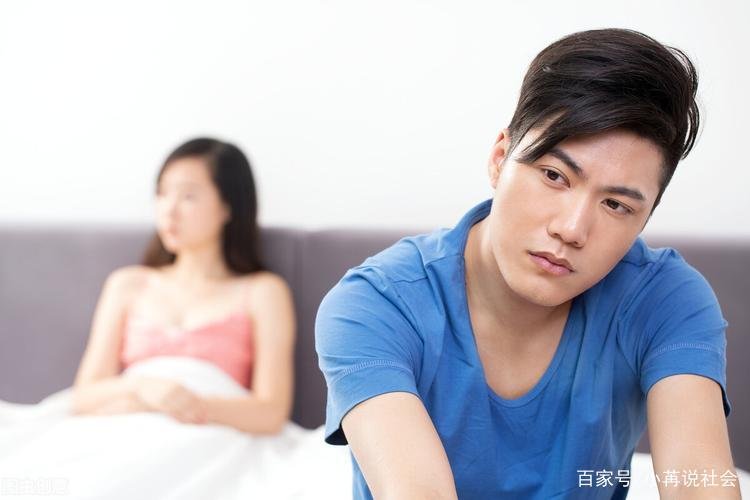 老公让我给瘫痪的婆婆洗澡,我拒绝后,老公就和我冷战,我错了吗?