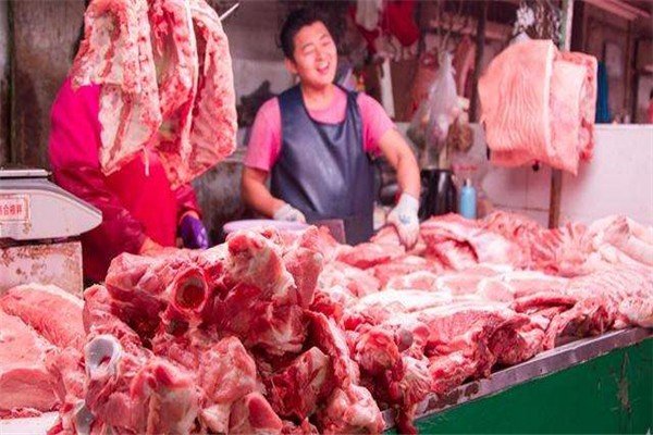 人民日报三问猪肉价格,中秋节将近,猪肉价格会不会暴涨?