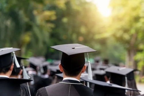 在东南亚读博,被当成“最差的博士”!东南亚硕博真的很水吗?