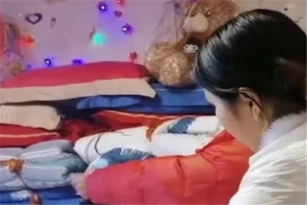 贵州一女子替哥哥拜堂成亲引发关注，此事背后到底有何隐情？