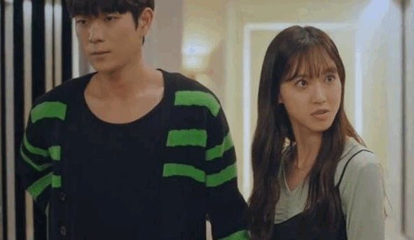 为什么《顶楼三》在韩剧tv看不了?