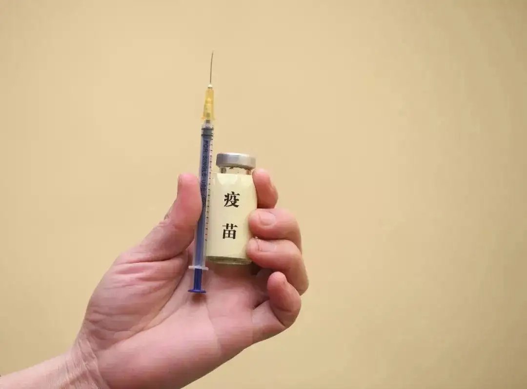 科兴中维去年靠疫苗盈利或超800亿，为何疫苗免费接种还能挣钱？