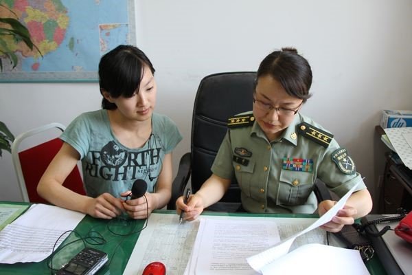 记者举报10分钟后遭威胁，谁在后台操作？