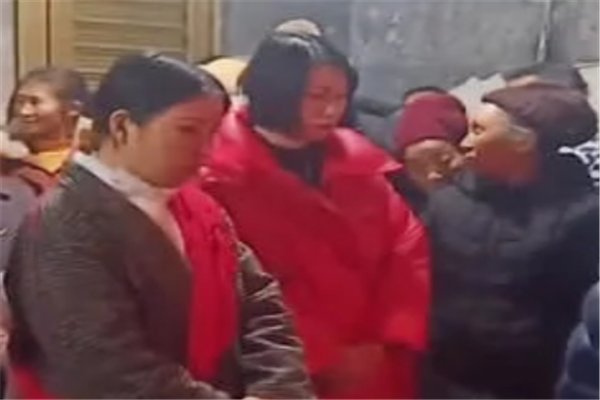 贵州一女子替哥哥拜堂成亲引发关注,此事背后到底有何隐情?