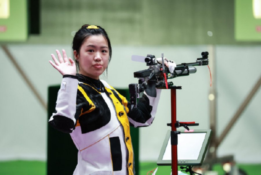 杨倩夺冠后成大型追星现场，你如何看待这一现象？