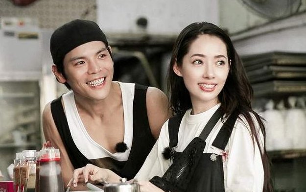 向佐回应退赛，备战时肌肉拉伤，目前的状况如何？