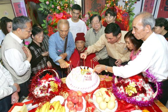 老公60大寿女儿怎么祝贺词啊?