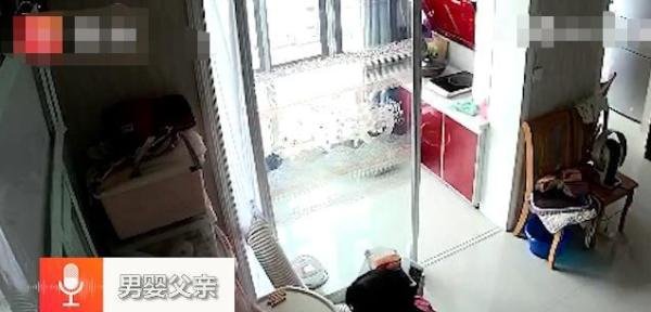 保姆遭训斥后心生不满，泄私愤连扇男婴5个耳光，你拿虐童保姆怎么办？