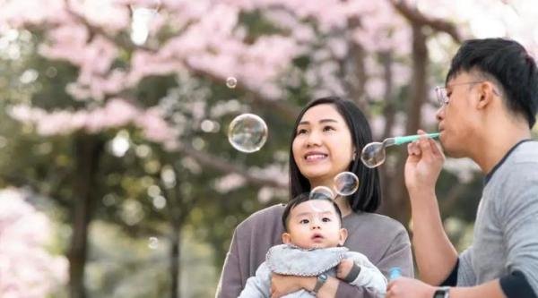 “儿子觉得自己家在班里最平凡”孩子的三观,父母的教养很重要