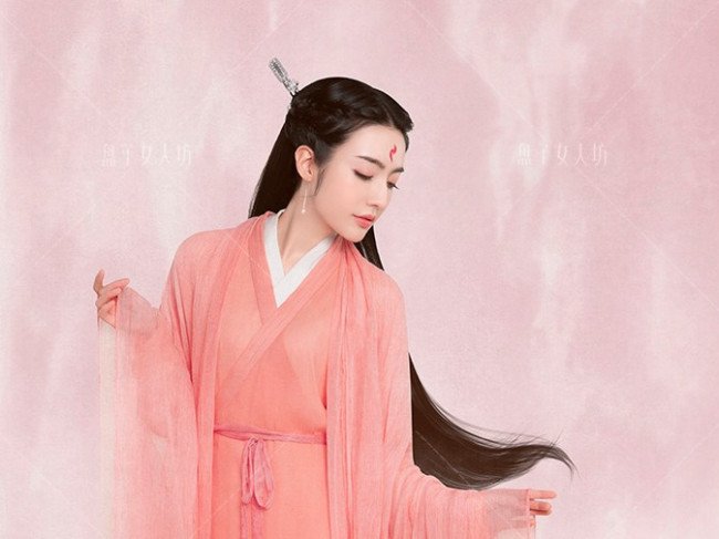 在盘子女人坊拍摄一套写真要多少钱