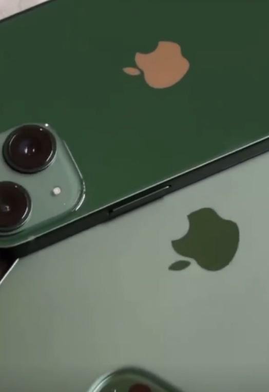 网友吐槽是苍蝇绿！iPhone 13系列苍岭绿/绿色真机上手视频曝光