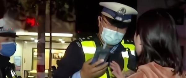 南昌开玛莎拉蒂女驾驶员，酒驾被查现场呼叫的于伟，到底是谁？
