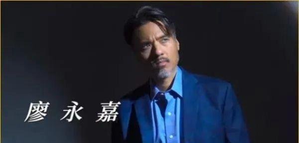 李易峰、宋轶出演的《暗夜行者》已过审，即将上映爱奇艺，敬请期待