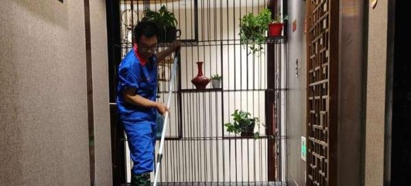 世卿防滑:地面防滑砖多少钱一块人工