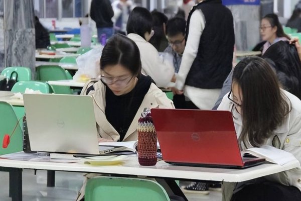 大国工程彰显中国力量论文