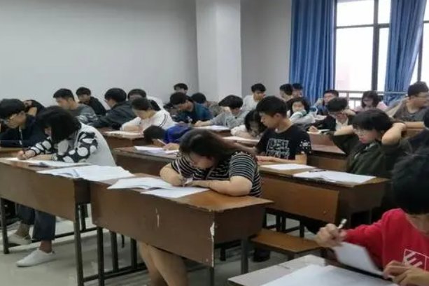 英语四级考试时间下半年报名时间